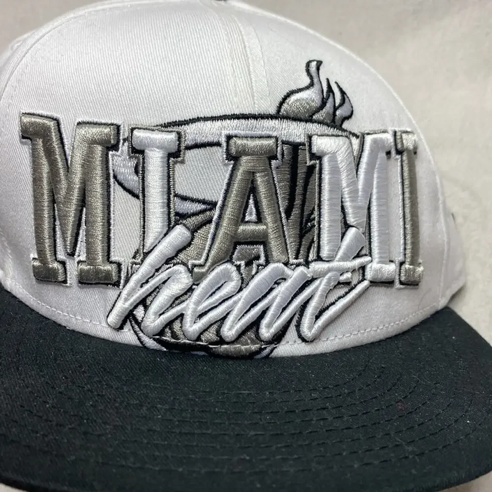 New Era Miami Heat Black and White Youth Ball Cap